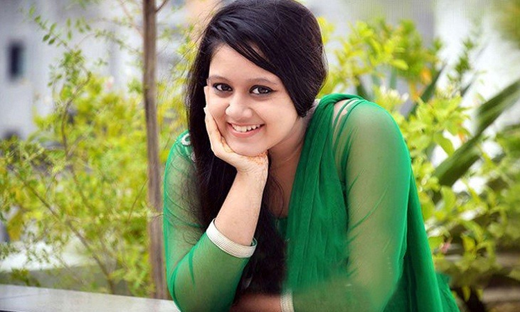 চলচ্চিত্রে ফিরছেন দিঘী
